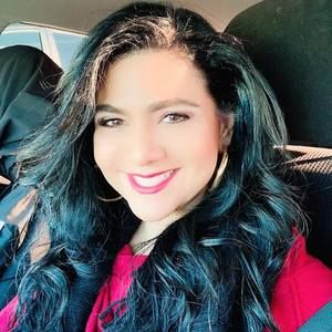 Meet your Posher, Lorena